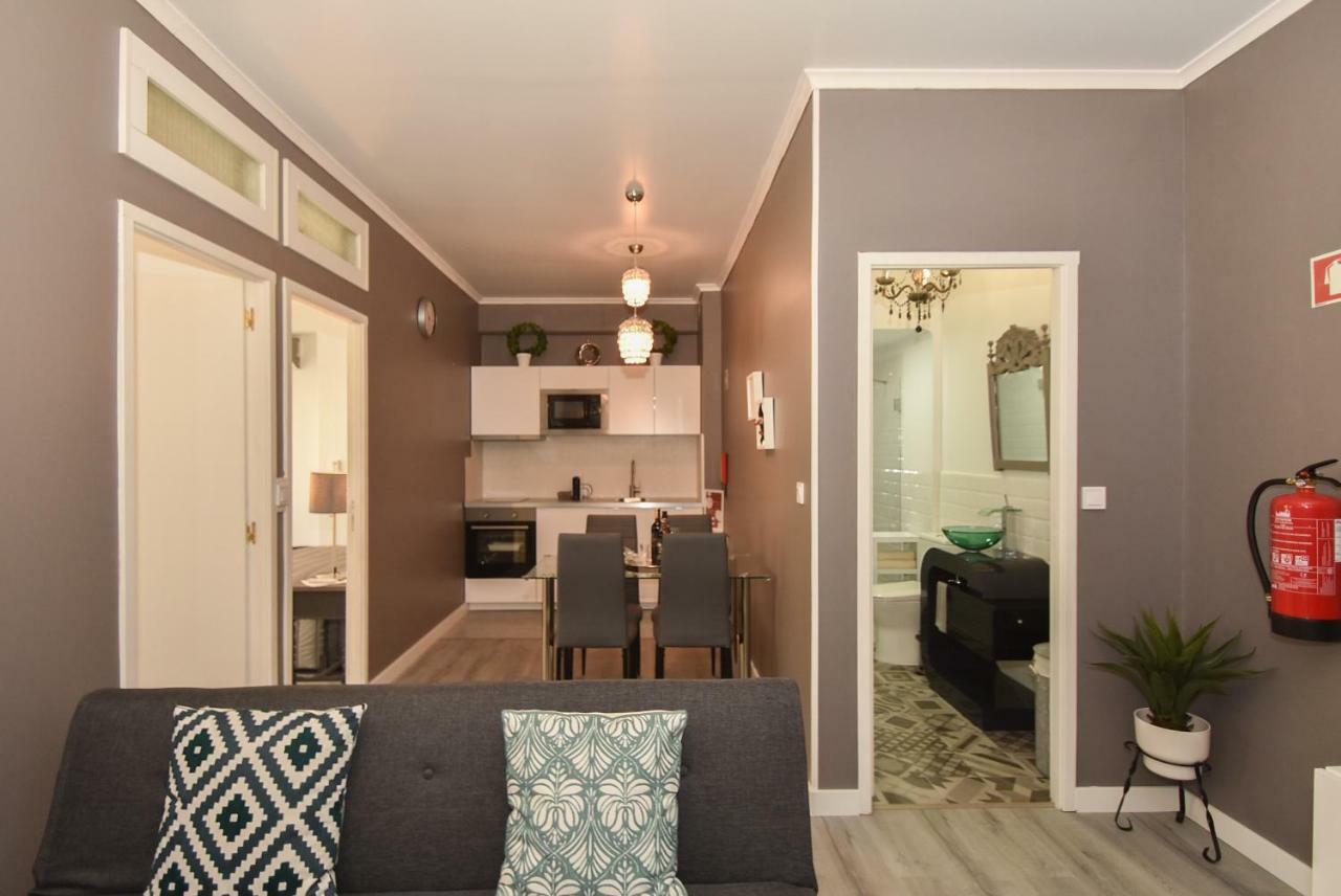Oporto Batalha Residence Free Parking Luaran gambar